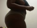 Chocolate sexy Bbw dancing and Clapping ass