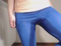 Pee / wetting in blu yoga pants