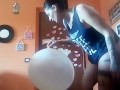 pissing insulto e sputo al palloncino