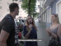 HITZEFREI Sexy blonde finds random guy on street