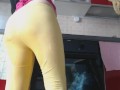 pee desperation in yoga pants