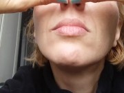 strusciando il nasino