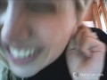 hai la mamma puttana! Lo sai segaiolo?