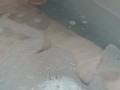Shaving my pussy in the bath
