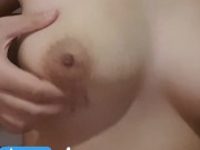 色兒子們的奶嘴 nipple teat breast