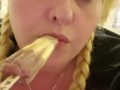 Cute bbw licks, sucks and eats a messy popsicle!