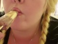 Cute bbw licks, sucks and eats a messy popsicle!