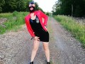 Mj se ballade en forêt