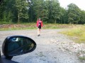 MJ suce un inconnu en foret