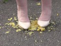 Crush-fetish. Thick legs in heels crushed the corn mercilessly.