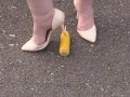 Crush-fetish. Thick legs in heels crushed the corn mercilessly.