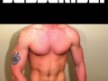 Muscle hunk jacks off