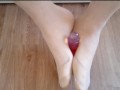 Heisse Post: FootJob (Dildo Spiel)