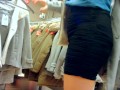  MILF IN TIGHT MINISKIRT AND HIGH HEEL