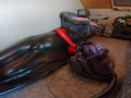 Vakuumbett mit Handschuhen und aufblasbaren Mundknebel