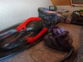 Vakuumbett mit Handschuhen und aufblasbaren Mundknebel