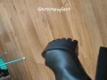 Foot heel play