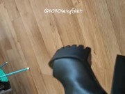 Foot heel play