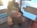 EXHIB CHAIRLIFT. Sborro completamente nudo in seggiovia. Tutti mi vedono
