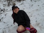 Nerdy Faery Makes A Piss Mess In The SNow