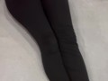 he comes to cum on my leggings and leaves