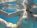 Curly hair Fernanda super flexible babe underwater