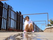 Lots of pee from a horny chick