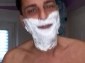 Mi faccio la barba è vi svelo un segreto che è più forte di un orgasmo