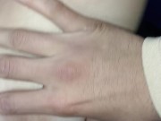 Aprovecho que mi amiga se cambia para follarla