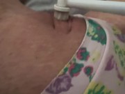 Ragazza orgasmo pulsante con lo spazzolino