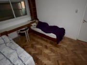 Sexo con compañera de cuarto que conocí en el Hostel… ft Abril Diseli