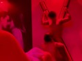 RICO SEXO APASIONADO BAJO LA LUZ ROJA! FANTASIA DE FOLLAR ATADO