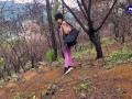 Una chica es follada por un espíritu del bosque.  