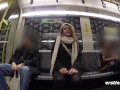 Ersties - Lesbischer Spaß mit Vibro-Eier in der Umkleide und versteckt in der Ubahn