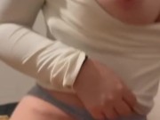 Alv mi hermanastra quiere ayudarme a superar a mi ex