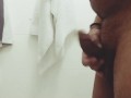 Lavando minha piroca no melhor hotel da cidade