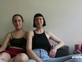 Ersties - Berliner Modedesignerinnen Katie A und Delfine lecken und fingern sich gegenseitig