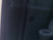 AMATORIALE | ITALIANO - MATRIGNA TROIA TROVA IL FIGLIASTRO MENTRE SI SEGA E PISCIA IN DOCCIA