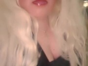 Crossdress get fuck in a car