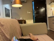 女大学生勤工俭学送外卖，不小心打翻客人东西被威胁肉偿无码