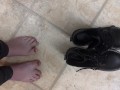 Boot try-on + toe wiggling