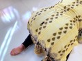Big Ass Curvy Arab Hot Stepmom Stuck under Bed إنها تريد مني ممارسة الجنس الشرجي