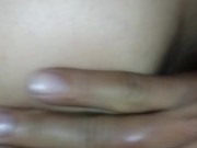 Le gusta mis deditos en la cukita ..