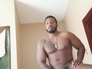 Vergon moreno latino dotado caliente en casa