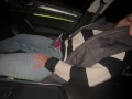 Selbstbefriedigung im Auto klitoris reiben geil satisfyer Orgasmus stöhnen feucht