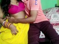 Bhabhi sex with salesman while trying to buy cheap cosmetics