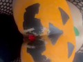 Le chupo la polla rico al vecino y termina partiendome la calabaza en halloween