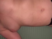 Пока жена смотрела телевизор, её подруга под одеялом сделала мне минет!