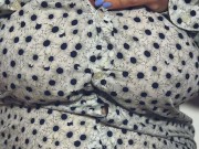 Il mio figliastro mi lecca le tette piene di panna 🔥💦