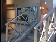 四つん這い全裸で階段・・・💛